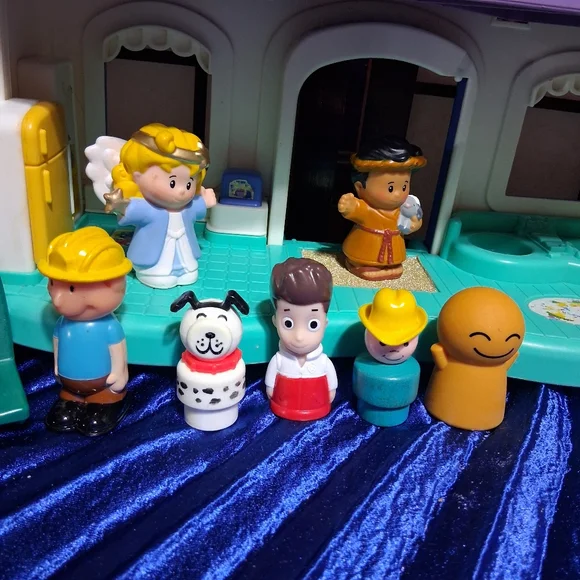 Fisher-Price Little People Sweet Sounds Home - Picture 12 of 16